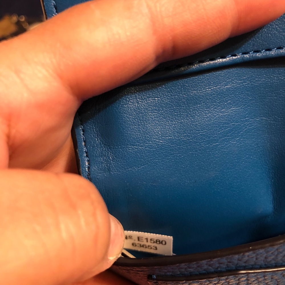 PHONE CLUTCH IN PEBBLE LEATHER (COACH F63653)